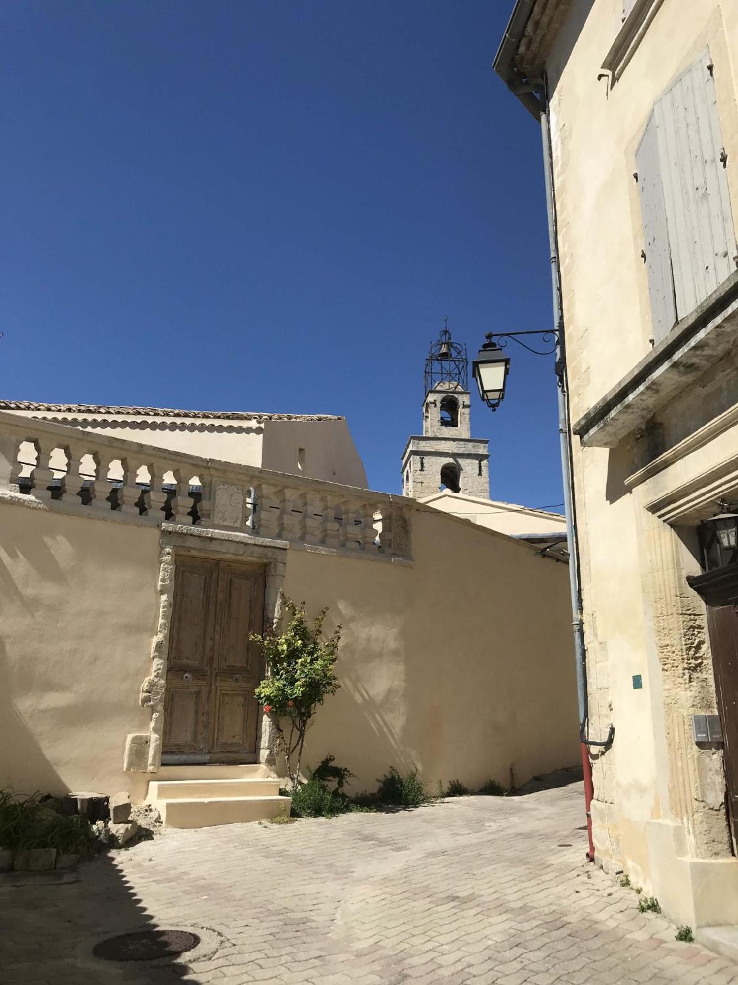 ホテル La Perroya Visan エクステリア 写真